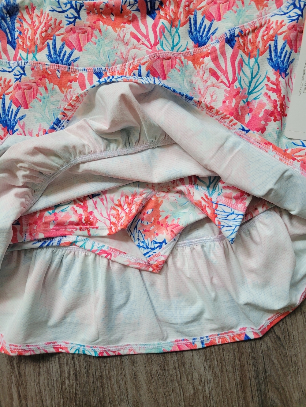 NWT Gottex Skort Multi Coral Print Golf Tennis Ruffle Hem Athletic Cooling SM - Picture 5 of 10